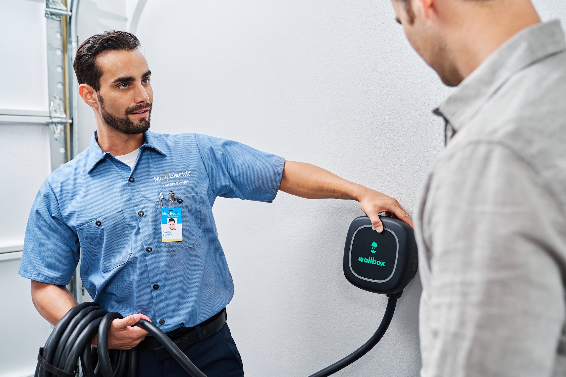 Electric Vehicle Charger Installation in Oak Lawn, TX