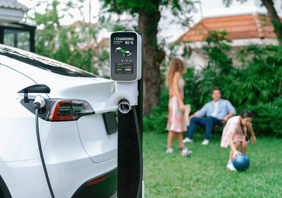 Electric Vehicle Charger Installation in Oak Lawn, TX